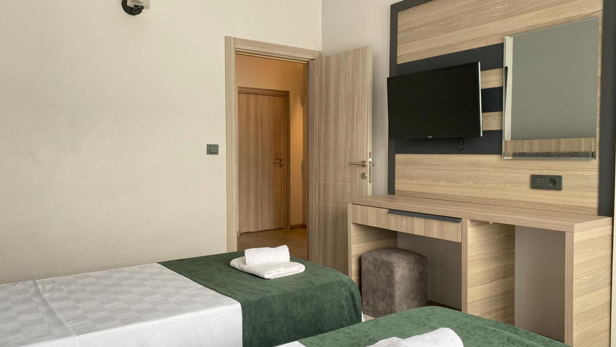 קוסדסי Medos Beach Hotel מראה חיצוני תמונה