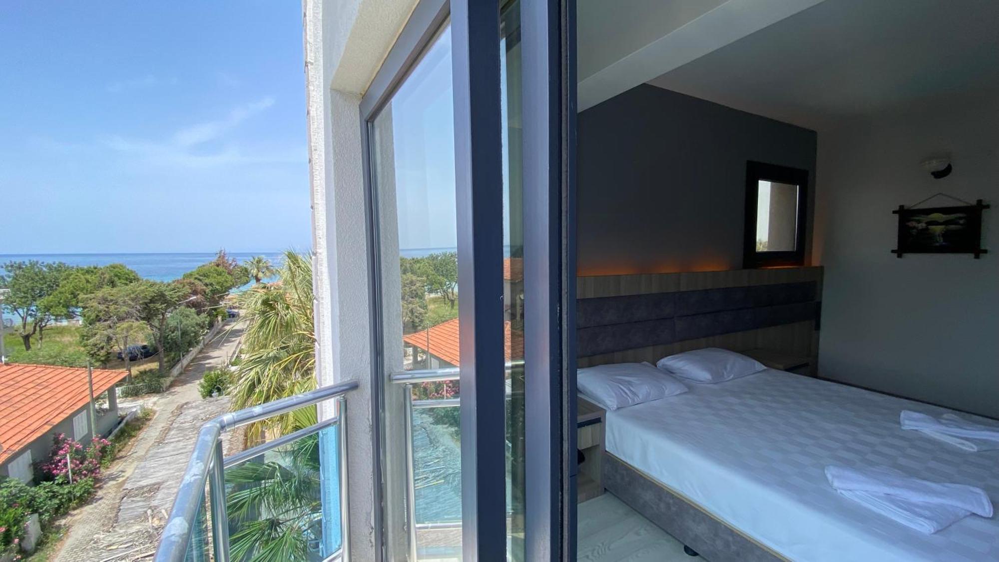 קוסדסי Medos Beach Hotel מראה חיצוני תמונה