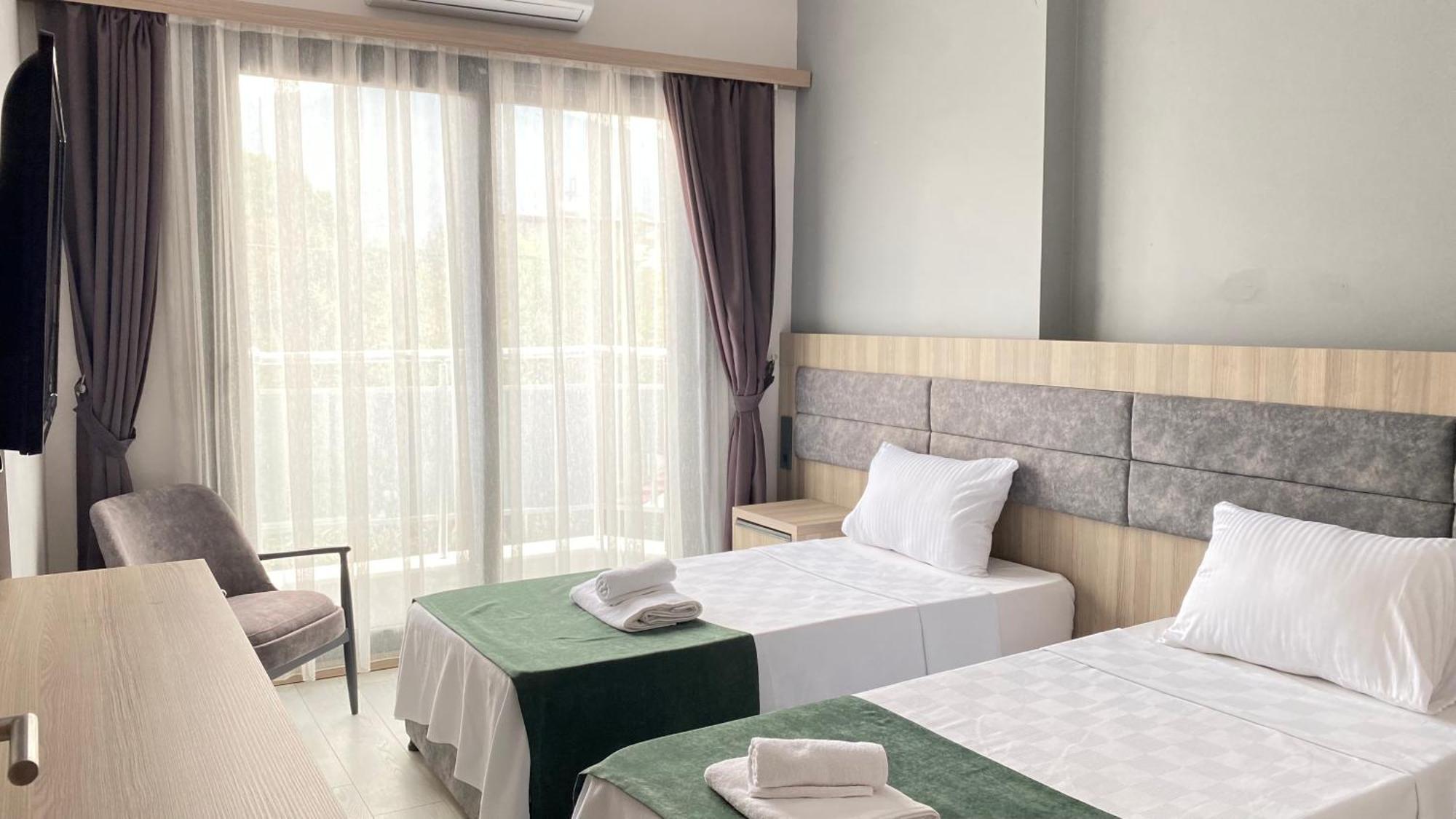 קוסדסי Medos Beach Hotel מראה חיצוני תמונה