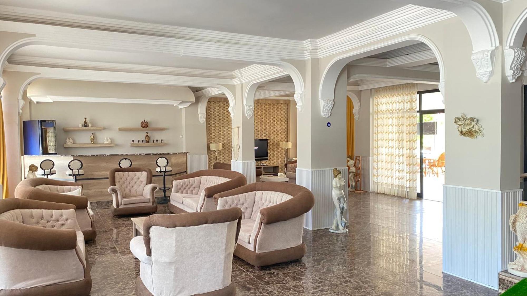 קוסדסי Medos Beach Hotel מראה חיצוני תמונה