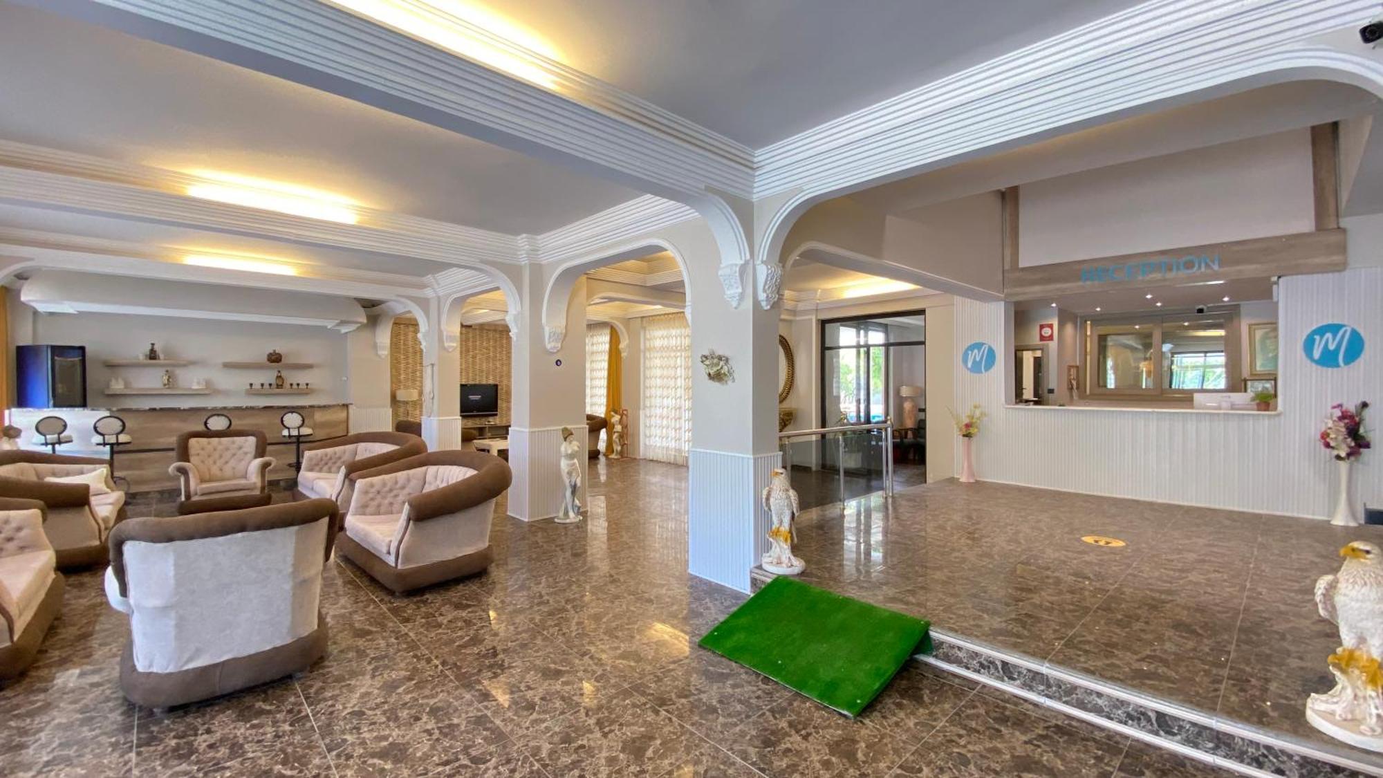 קוסדסי Medos Beach Hotel מראה חיצוני תמונה